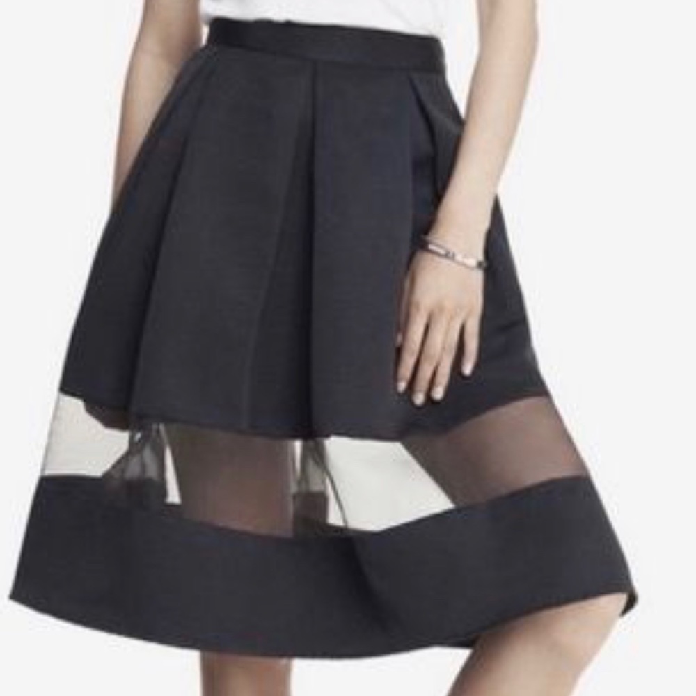 Express Flare Mesh Panel Skirt - Picture 2 of 8